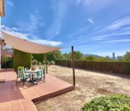 Просторная вилла в Финистрата 320 кв.м с видом на море