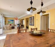 Просторная вилла в Финистрата 320 кв.м с видом на море