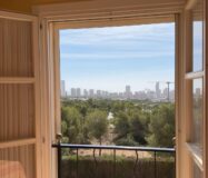 Просторная вилла в Финистрата 320 кв.м с видом на море