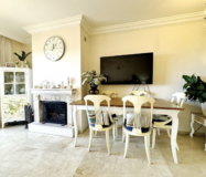 Просторная 3-комнатная квартира с панорамным видом в Эстепоне