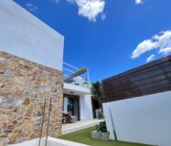 Вилла хайтек в Кабо Риг с бассейном и террасой 111 кв.м