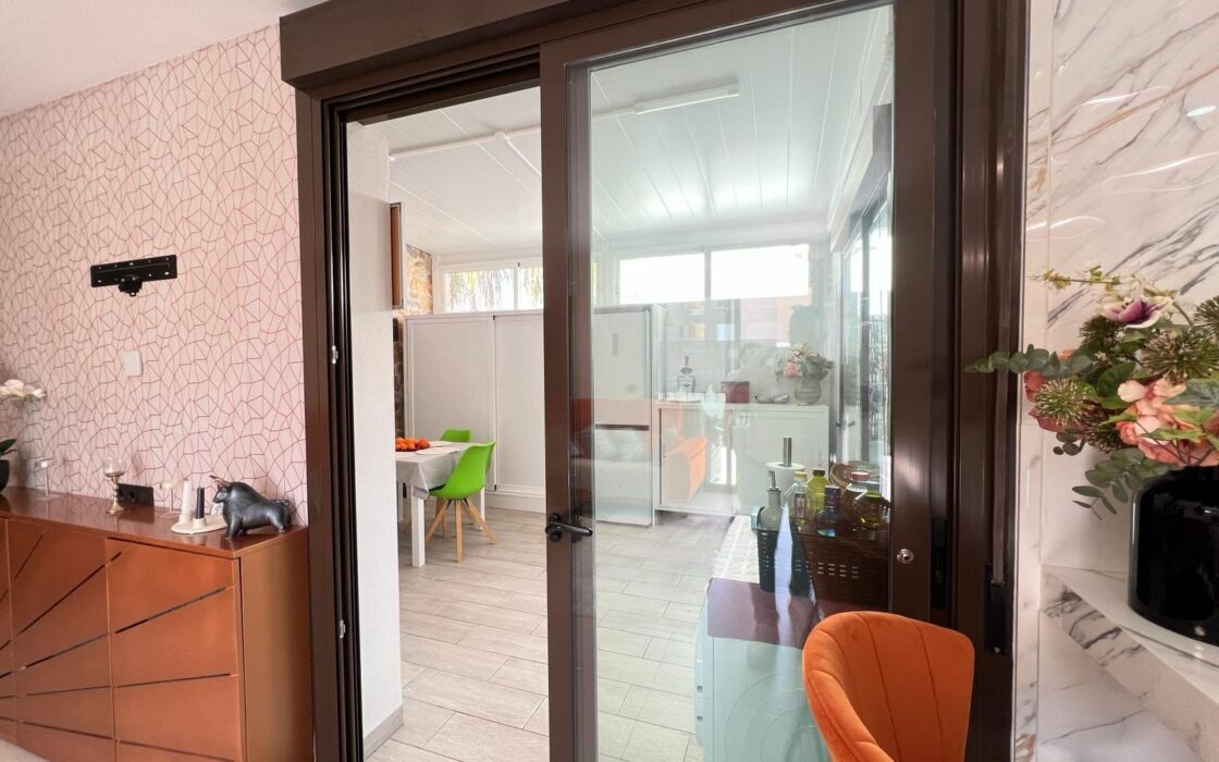 Вилла хайтек в Кабо Риг с бассейном и террасой 111 кв.м