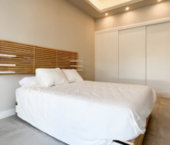 Изысканный пентхаус с террасой в центре Бенахависа 85 кв.м