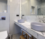 Изысканный пентхаус с террасой в центре Бенахависа 85 кв.м