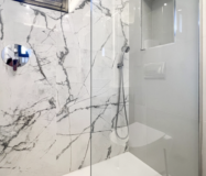 Изысканный пентхаус с террасой в центре Бенахависа 85 кв.м