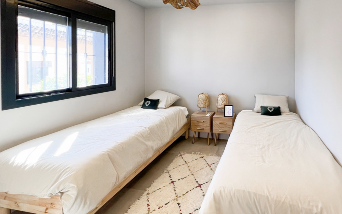 Изысканный пентхаус с террасой в центре Бенахависа 85 кв.м