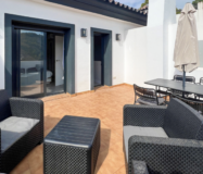 Изысканный пентхаус с террасой в центре Бенахависа 85 кв.м