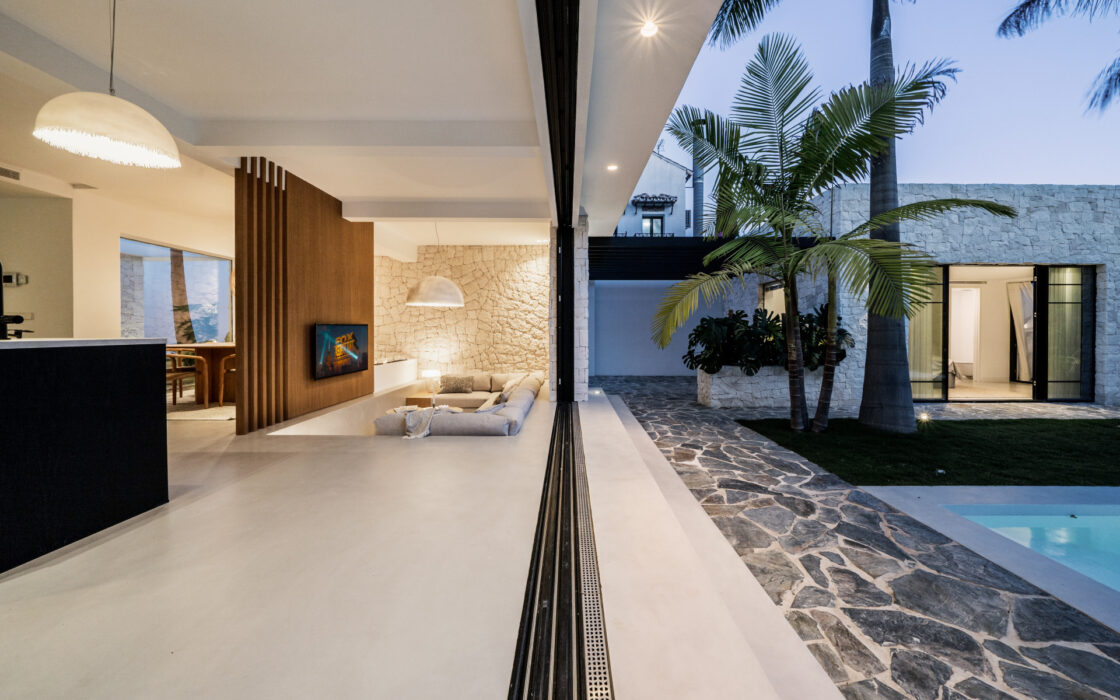 Вілла з терасою поруч з Пуерто-Банус, 176 кв.м, 5 спалень