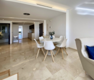 Квартира 107 кв.м с садом в Марбелье у моря