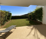 Квартира 107 кв.м с садом в Марбелье у моря