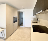 Квартира 107 кв.м с садом в Марбелье у моря