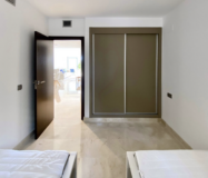 Квартира 107 кв.м с садом в Марбелье у моря