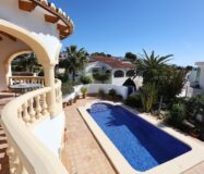 Вілла з басейном у Беніссі, 2 спальні, 1 км до моря