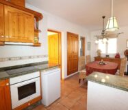 Вілла з басейном у Беніссі, 2 спальні, 1 км до моря