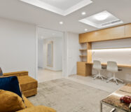 Простора 7-кімнатна квартира з терасою в Андалузії 325 кв.м