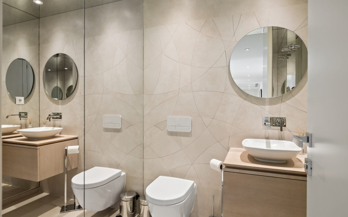 Простора 7-кімнатна квартира з терасою в Андалузії 325 кв.м