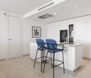 Простора 7-кімнатна квартира з терасою в Андалузії 325 кв.м