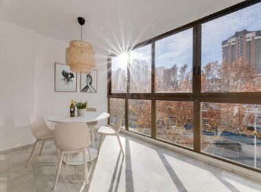 Квартира в Бенидорме 56 кв.м с террасой у моря