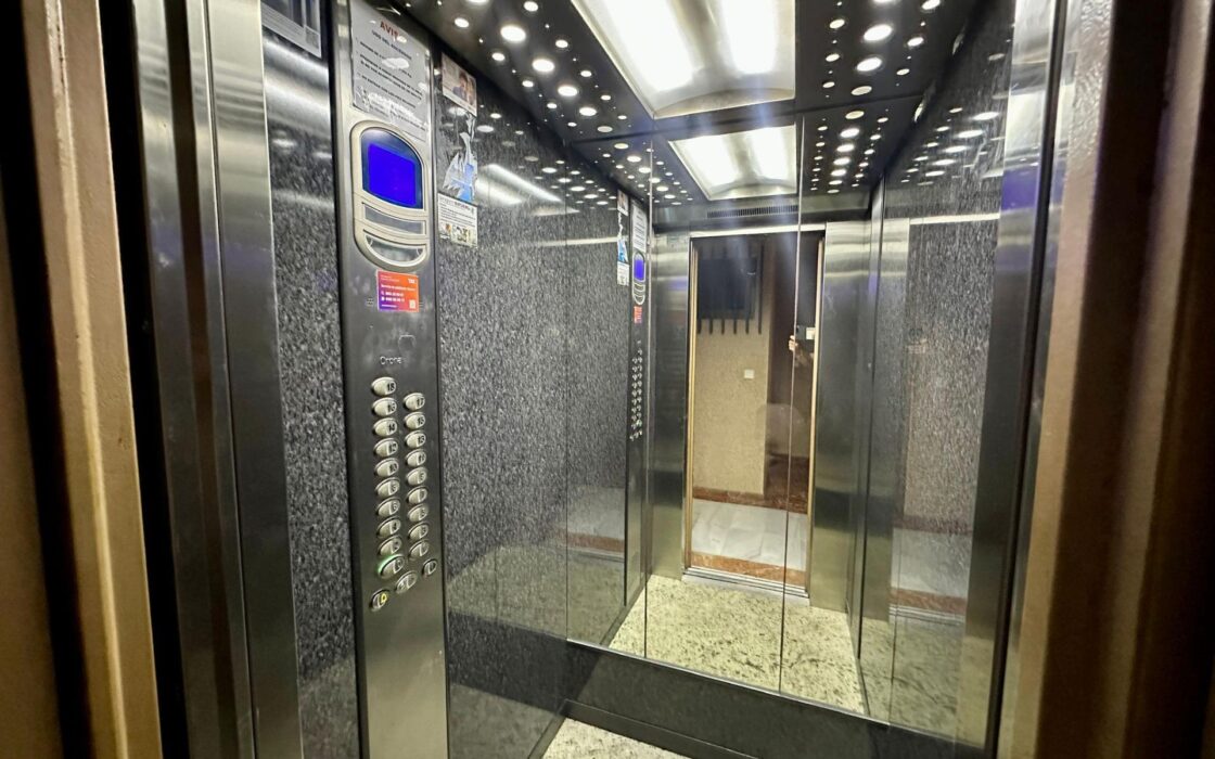 Квартира в Бенидорме 56 кв.м с террасой у моря