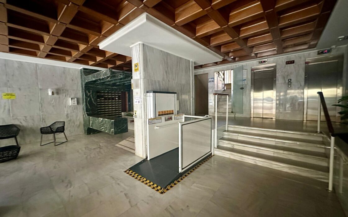 Квартира в Бенидорме 56 кв.м с террасой у моря