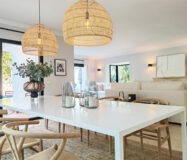 Роскошная вилла в Лос-Монтерос, Марбелья, 381 кв.м у моря