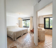 Роскошная вилла в Лос-Монтерос, Марбелья, 381 кв.м у моря