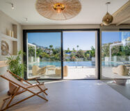 Вилла в Эль Эррохо 682 кв.м с террасой у моря