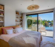 Вилла в Эль Эррохо 682 кв.м с террасой у моря