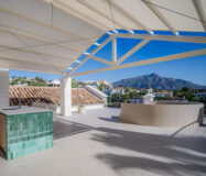 Вилла в Эль Эррохо 682 кв.м с террасой у моря