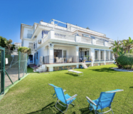 Просторная квартира у моря в Михас Коста 86 кв.м с террасой