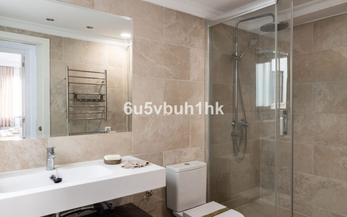 Квартира 3 кімнати в Сан-Педро-де-Алькантара біля моря