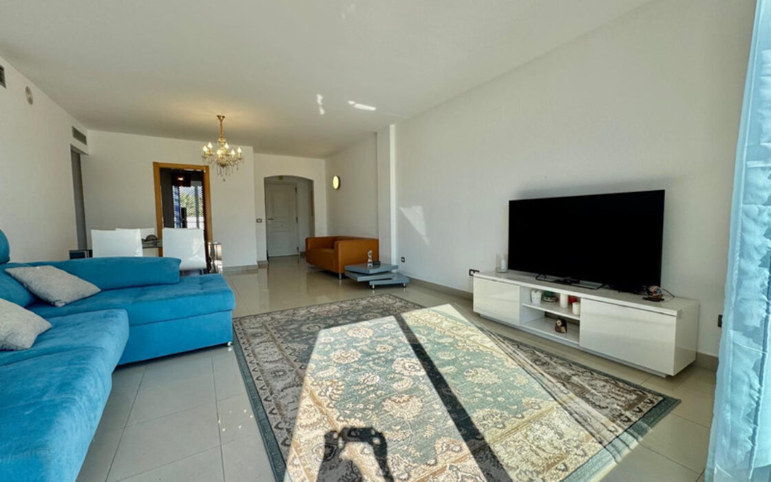 Квартира на верхньому поверсі в Сан-Педро 2 спальні з терасою