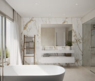 Вилла с террасой и четырьмя спальнями в Эстепоне