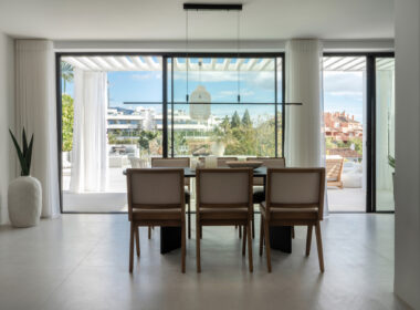 Розкішна вілла в Нижній Нуевій, 6 кімнат, тераса