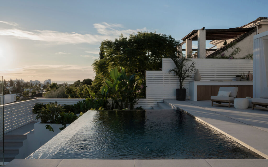 Розкішна вілла в Нижній Нуевій, 6 кімнат, тераса