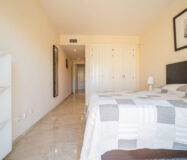 Квартира з терасою 135 кв.м в Естепоні біля моря