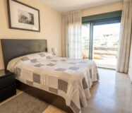 Квартира з терасою 135 кв.м в Естепоні біля моря