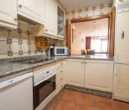 Квартира з терасою 135 кв.м в Естепоні біля моря