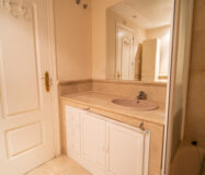 Квартира з терасою 135 кв.м в Естепоні біля моря