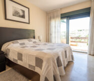 Квартира з терасою 135 кв.м в Естепоні біля моря