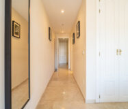 Квартира з терасою 135 кв.м в Естепоні біля моря