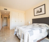 Квартира з терасою 135 кв.м в Естепоні біля моря