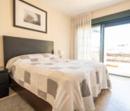 Квартира з терасою 135 кв.м в Естепоні біля моря