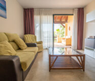 Квартира з терасою 135 кв.м в Естепоні біля моря