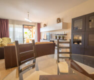 Квартира з терасою 135 кв.м в Естепоні біля моря