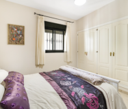 Простора 2-кімнатна квартира в Гуадальміні Альта з терасою