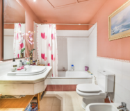 Простора 2-кімнатна квартира в Гуадальміні Альта з терасою