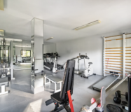 Простора 2-кімнатна квартира в Гуадальміні Альта з терасою