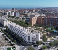 Апартаменты в Аликанте 74 кв.м с террасой и 3 комнатами