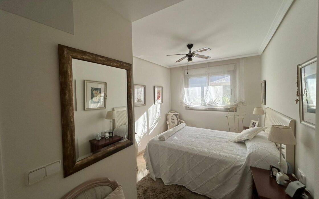 Квартира в Альбире 95 кв.м з терасою 60 кв.м біля моря